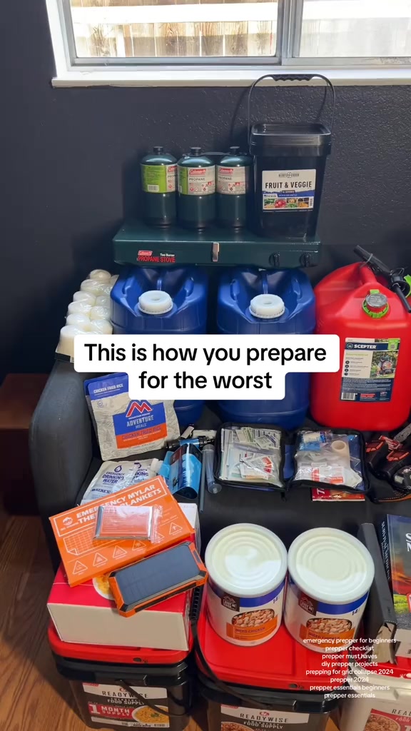 Emergency prepper for beginners prepper checklist prepper must haves ...