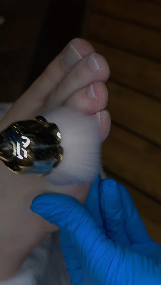 Foot season is upon us already 😌 Du kan altid tilkøbe ekstra fodmassage ...