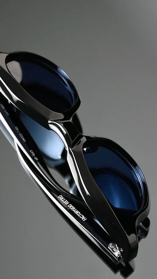 Model : RF-043 FACTORY900 RETRO 2021A/W “MORE FUTURISTIC, NEW
