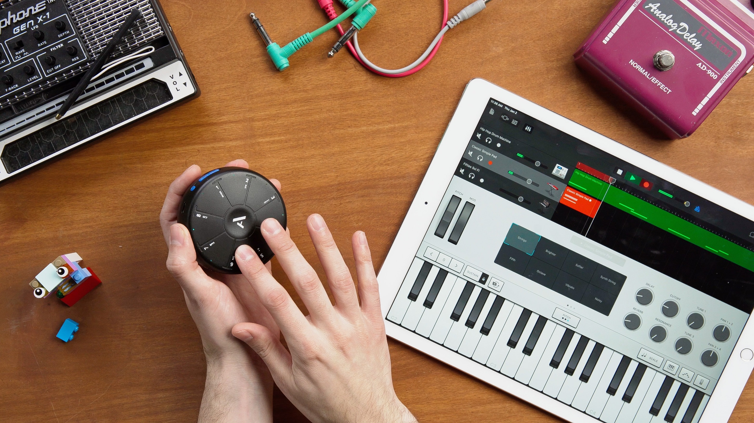 Playtronica Orbita, a unique haptic MIDI sequencer that uses