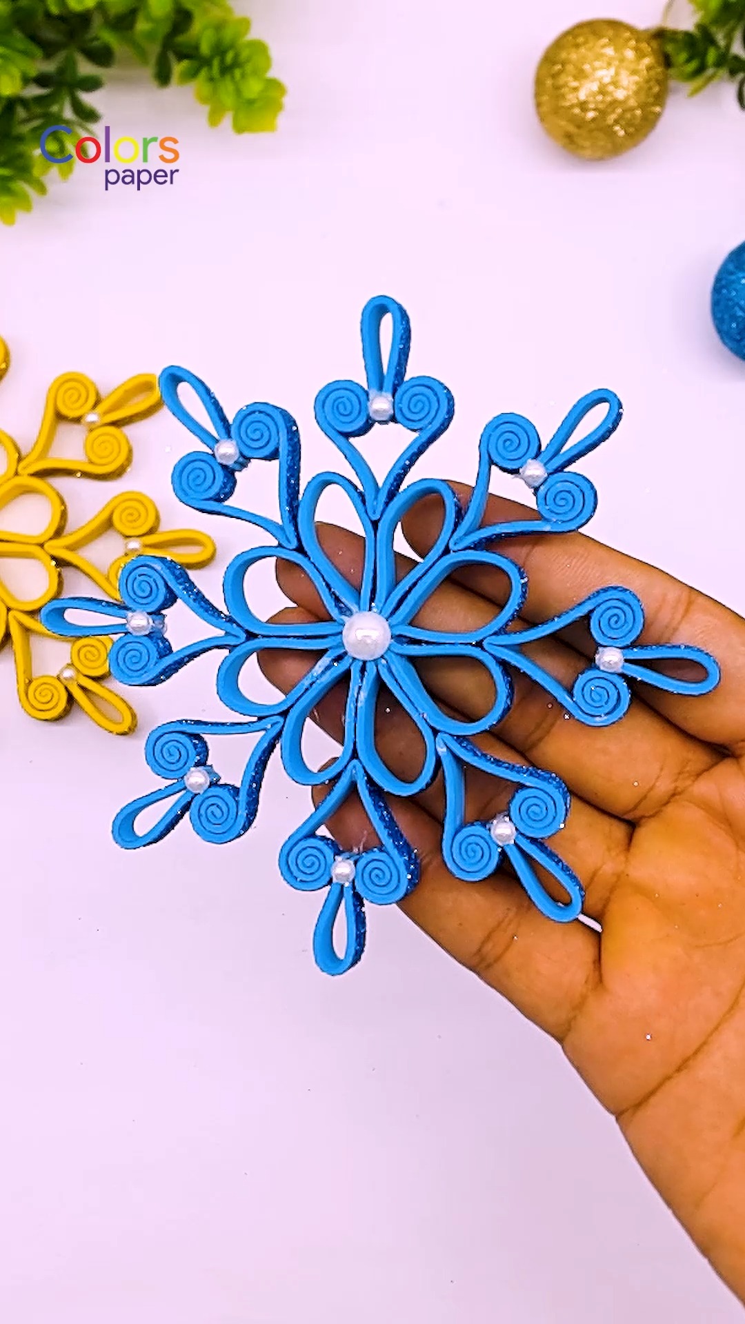 DIY Christmas Snowflakes ️ Festive Snowflake Decor 🎄 Christmas Crafts 🎄 ...