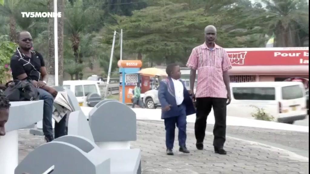 🇬🇦 Gabon : l'artiste Petit Mayombo veut faire de sa différence une ...