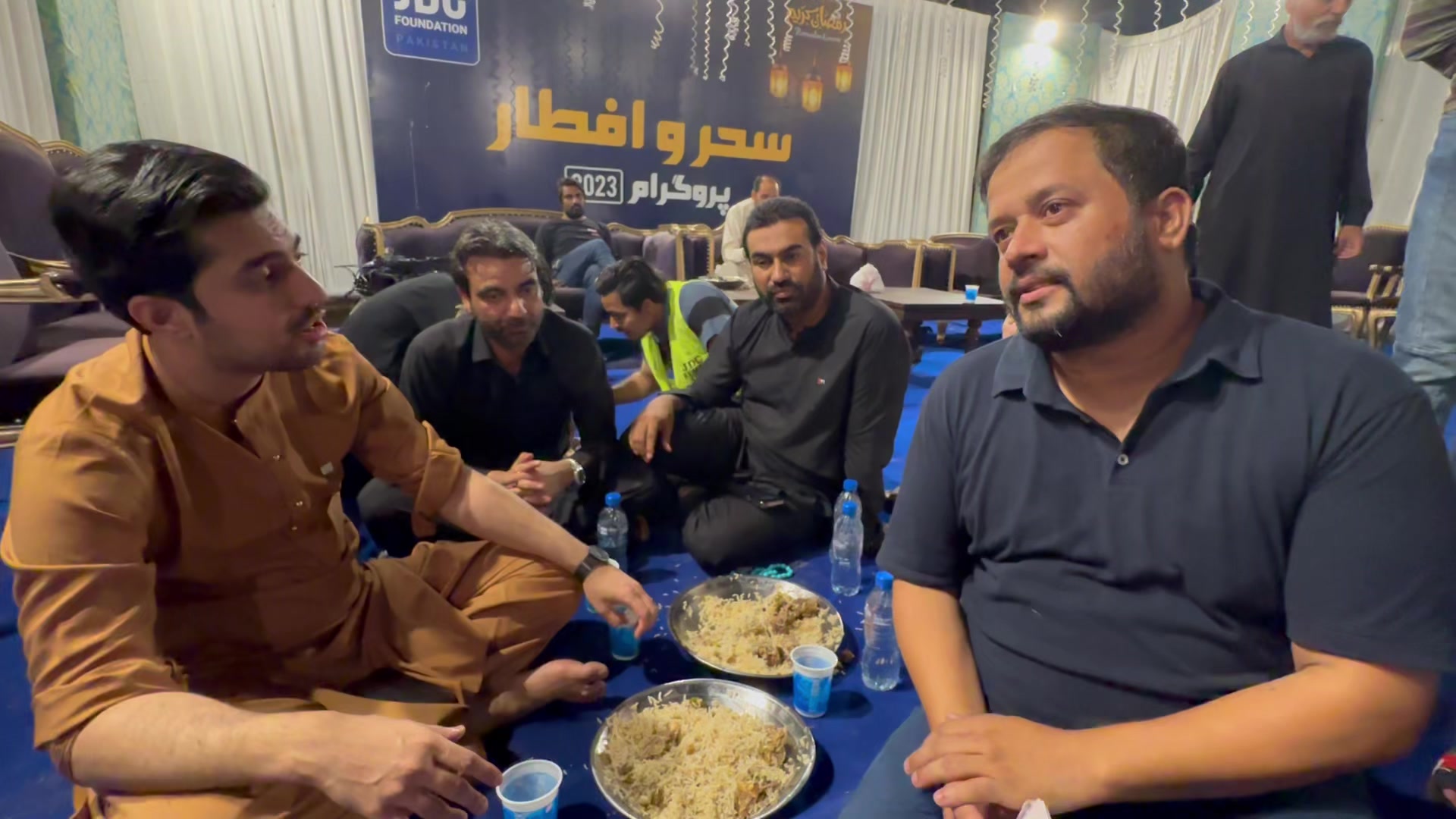 فخر پاکستان جناب اقرار الحسن صاحب کے سحری کرتے وقت فیضان راوت صاحب نے ...