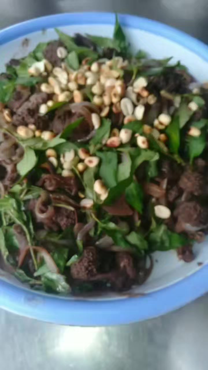 Thời gian chờ đợi Hà Nàm trâu chín, triển khai nhau trâu xào rau răm ...