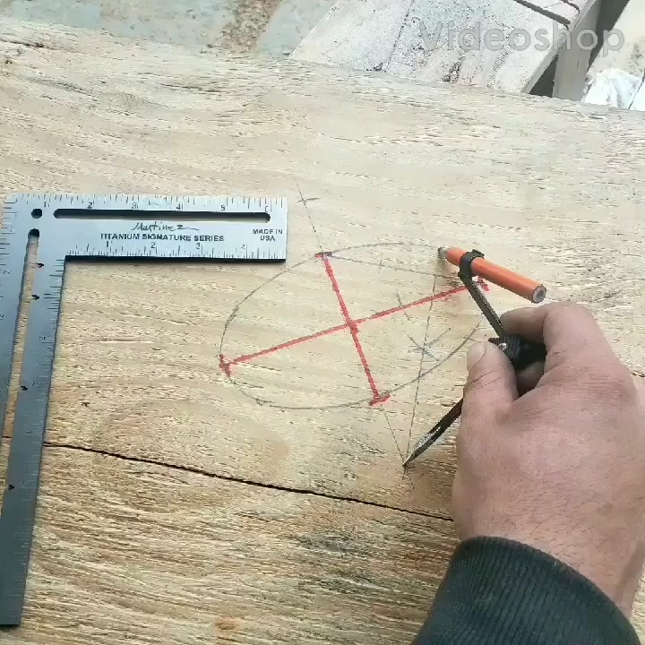 The geometrical method to finding ellipses(ovals). Now yes the string ...