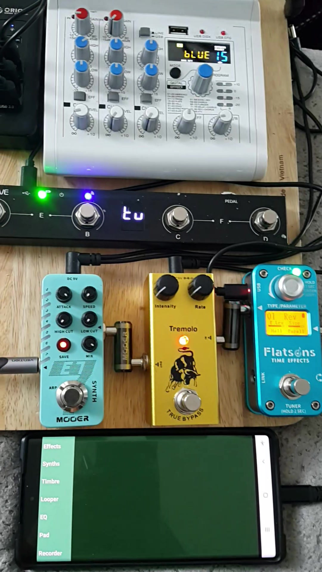 Puremagnetik has introduced Etches, a hardware soundscape