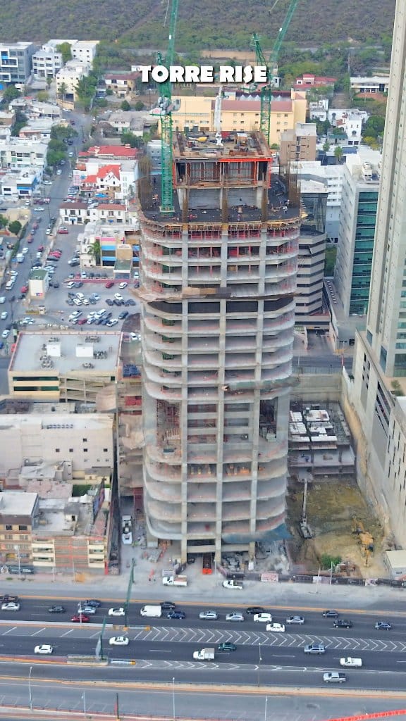 Un nuevo gigante crece en Monterrey 😱😱😱 Torre Rise 😎 #monterrey # ...