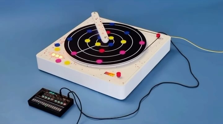 Playtronica Orbita, a unique haptic MIDI sequencer that uses
