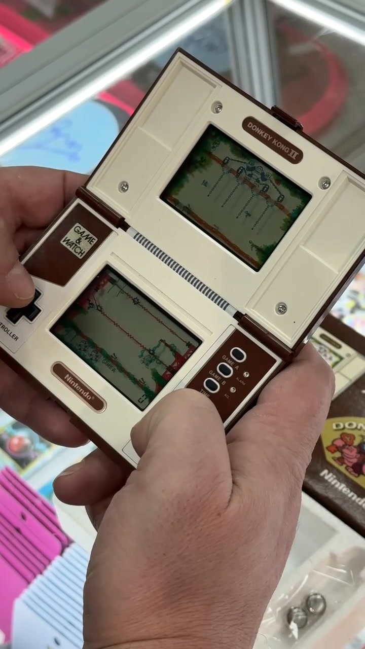 TESTING a 1983 Donkey Kong II Nintendo Game & Watch. 😱