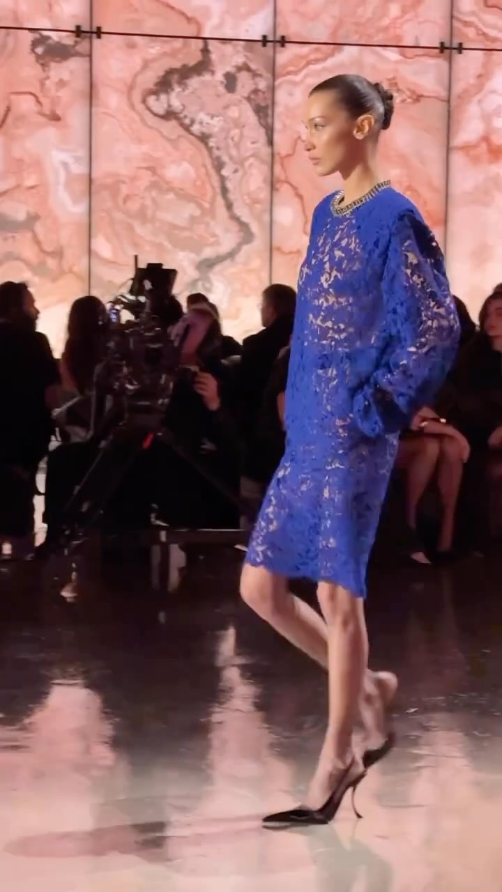 bella hadid blue dress runway is back, closing out Paris Fashion Week with a bang. Making her sole appearance of the season, Hadid took to the at YSL’s AW25 show tonight, wearing a lace gown, pointy heels, my black mini dress SIZE:20W Backless Maxi Dress