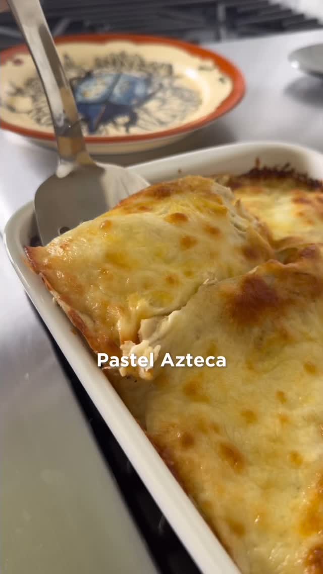 Pastel Azteca 🤤🤤🤤 🇲🇽 🇲🇽 🇲🇽 6 chiles poblanos frescos 400 g queso ...