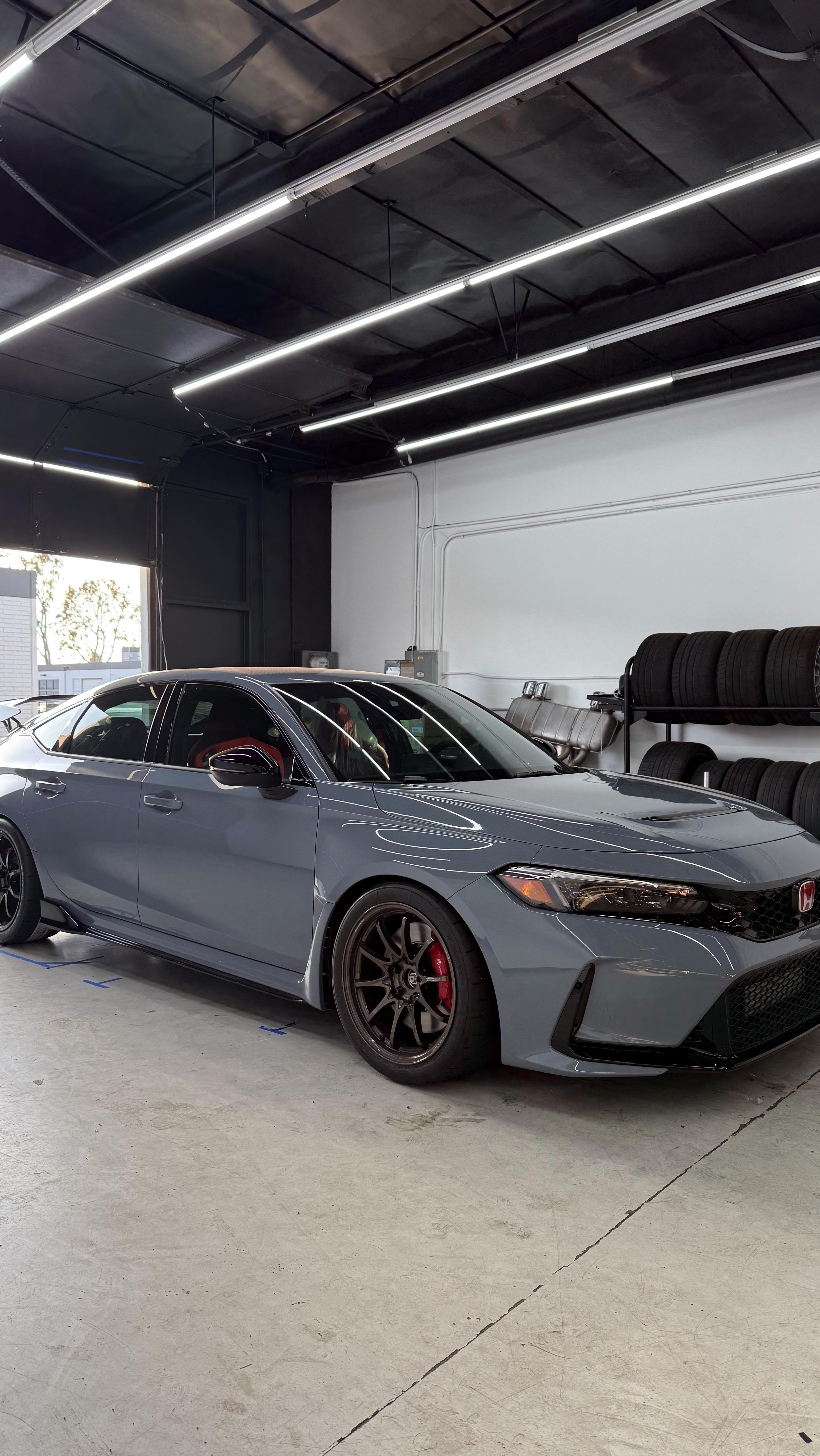 Another streetable track build buttoned up—this time on an FL5 Type R ...