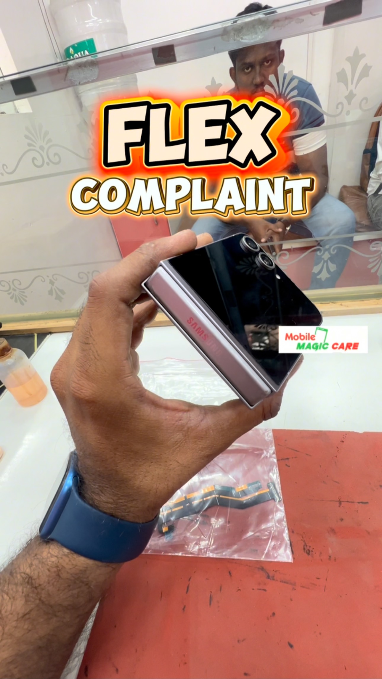 “Samsung Flip 6 facing display flex issue? 🔧 Worry not! Get your Flip 6 ...