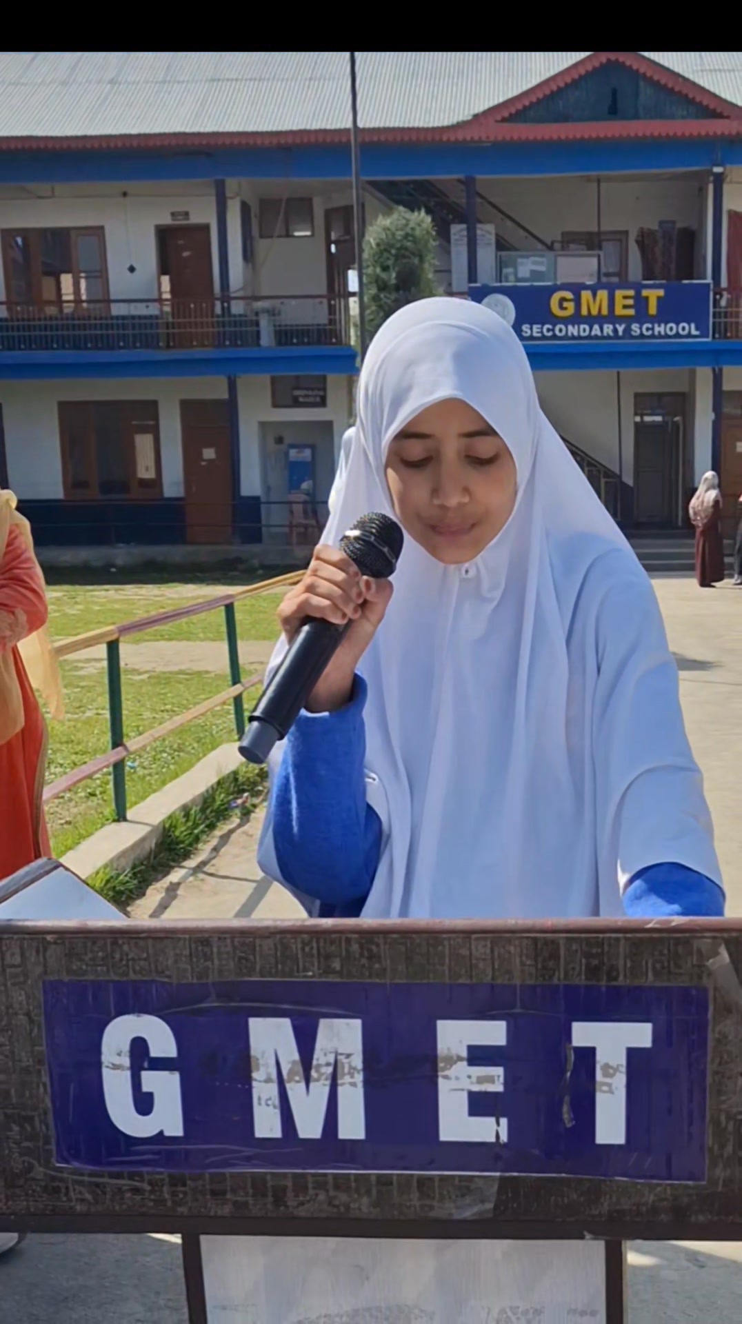 Samreen Mushtaq Class 5th Her voice is as comforting and soothing as a ...