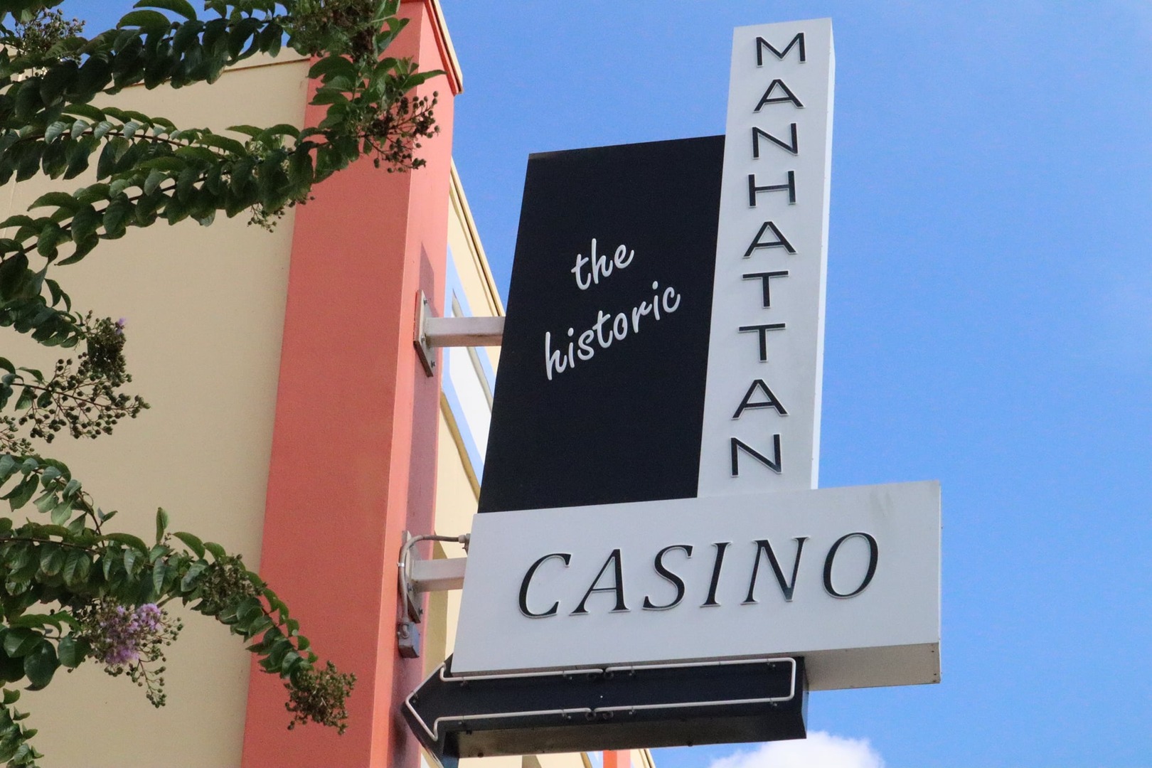 https://manhattancasino.org.ro/