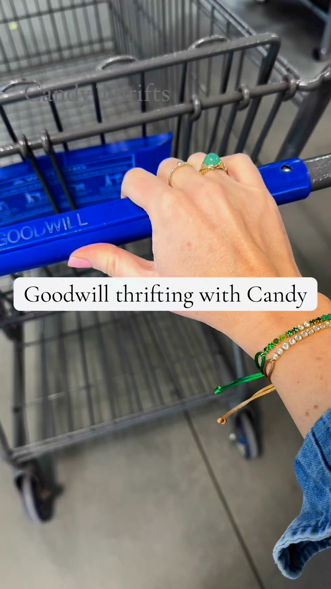 #comethriftwithme #thriftingcommunity #goodwillhaul #thriftstorefinds # ...