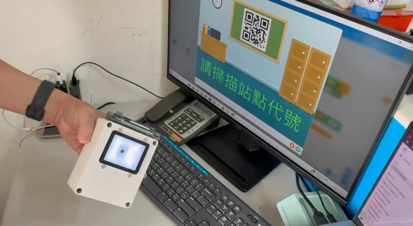 #mBot2 上的 #CyberPi，拿來裝在IOP掃碼擴展盒的使用範例～ | 圓創力科技有限公司-Makeblock臺灣代理商 | Facebook