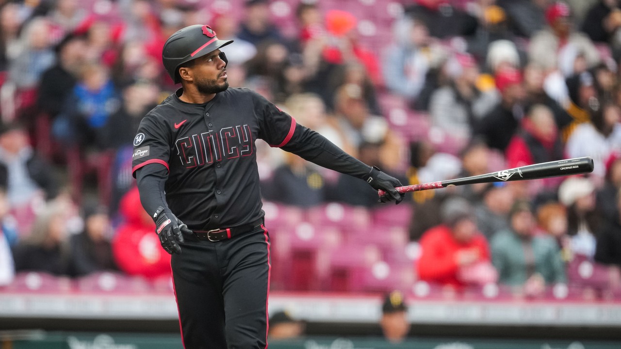 Candy 💣 | Cincinnati Reds | Facebook