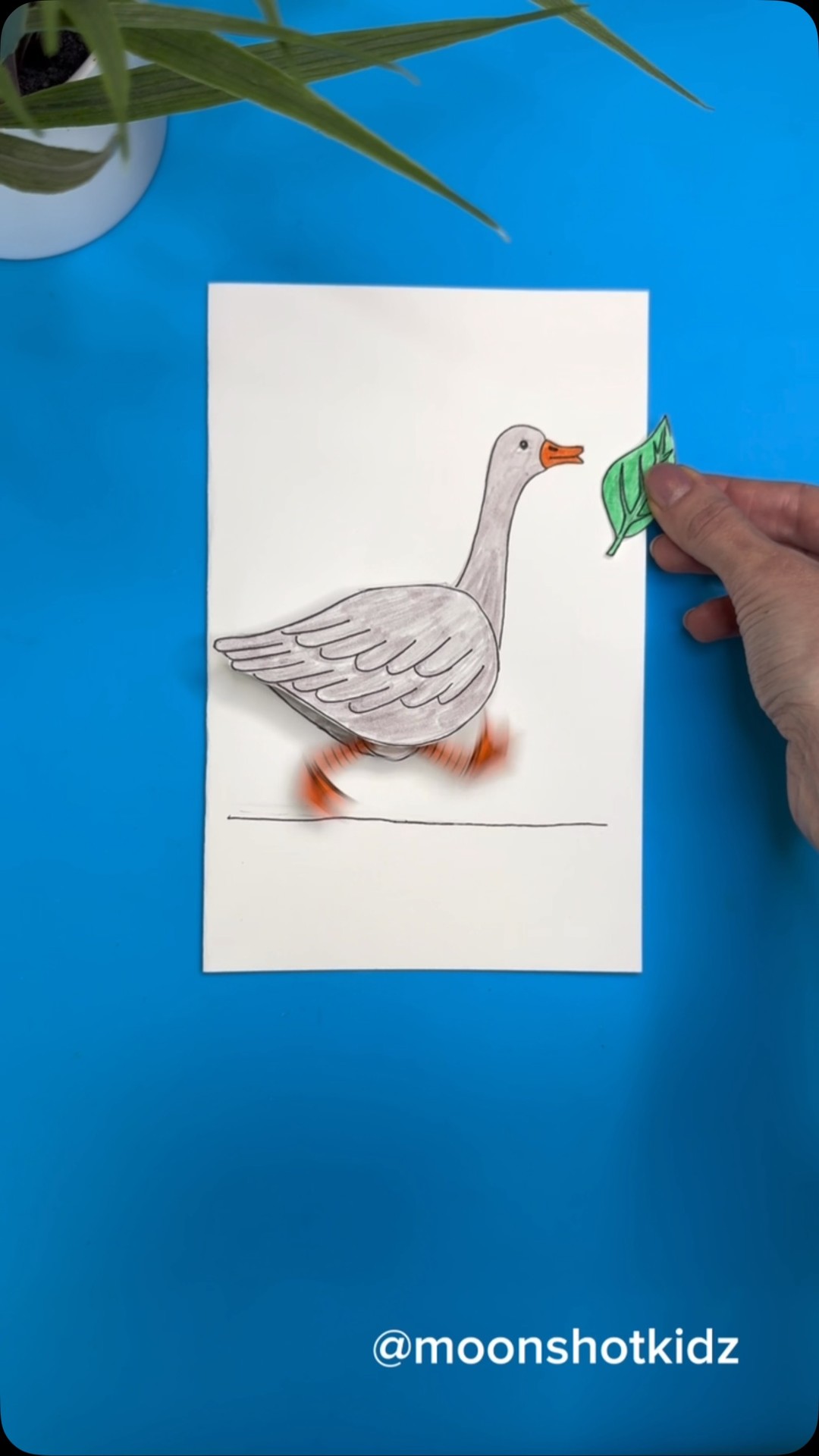 DIY “Running goose” interactive spinning card. Easy and fun paper ...