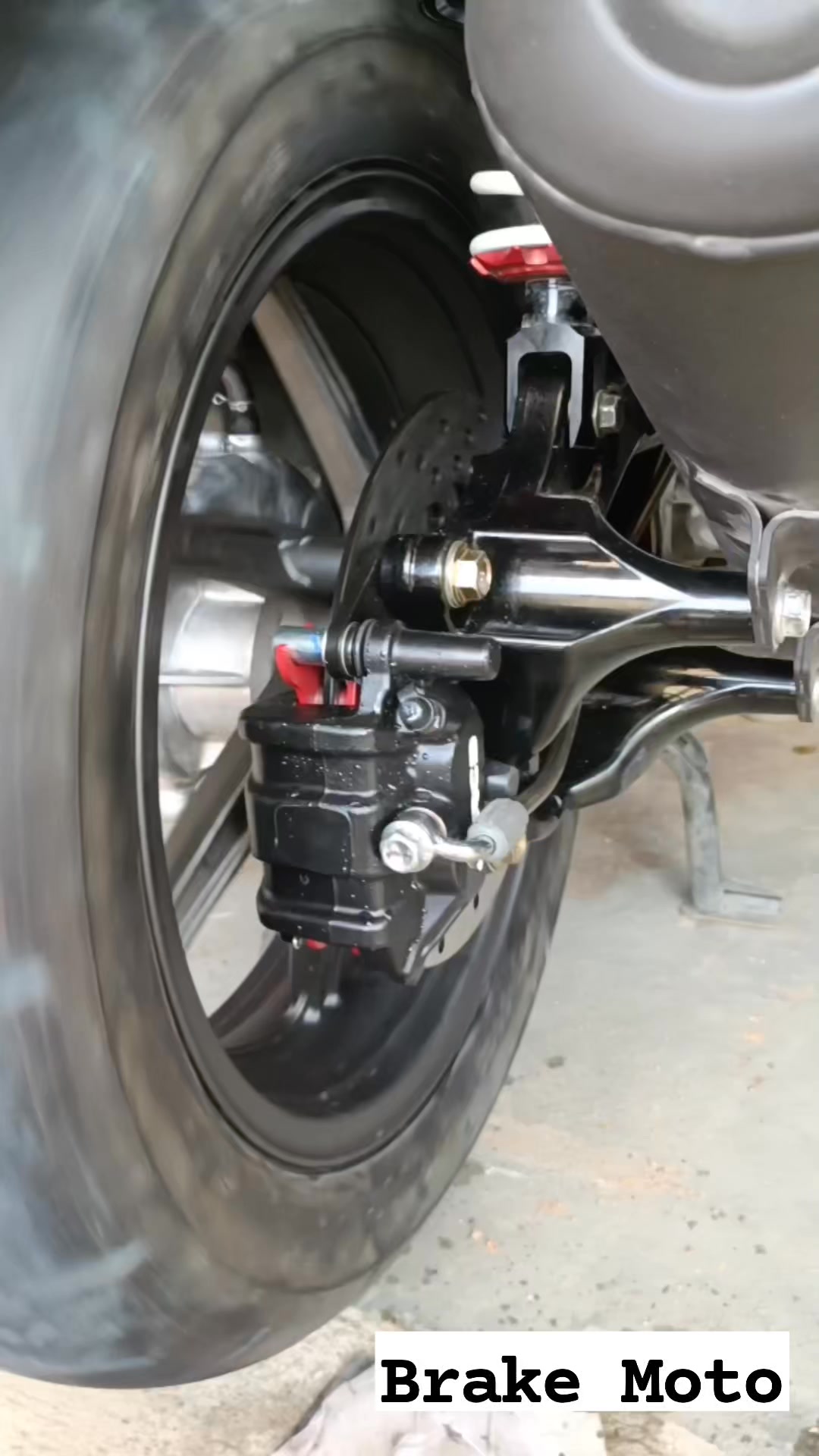 Curated visual reference: Gallery Detail: Riderph Moto Brake Master