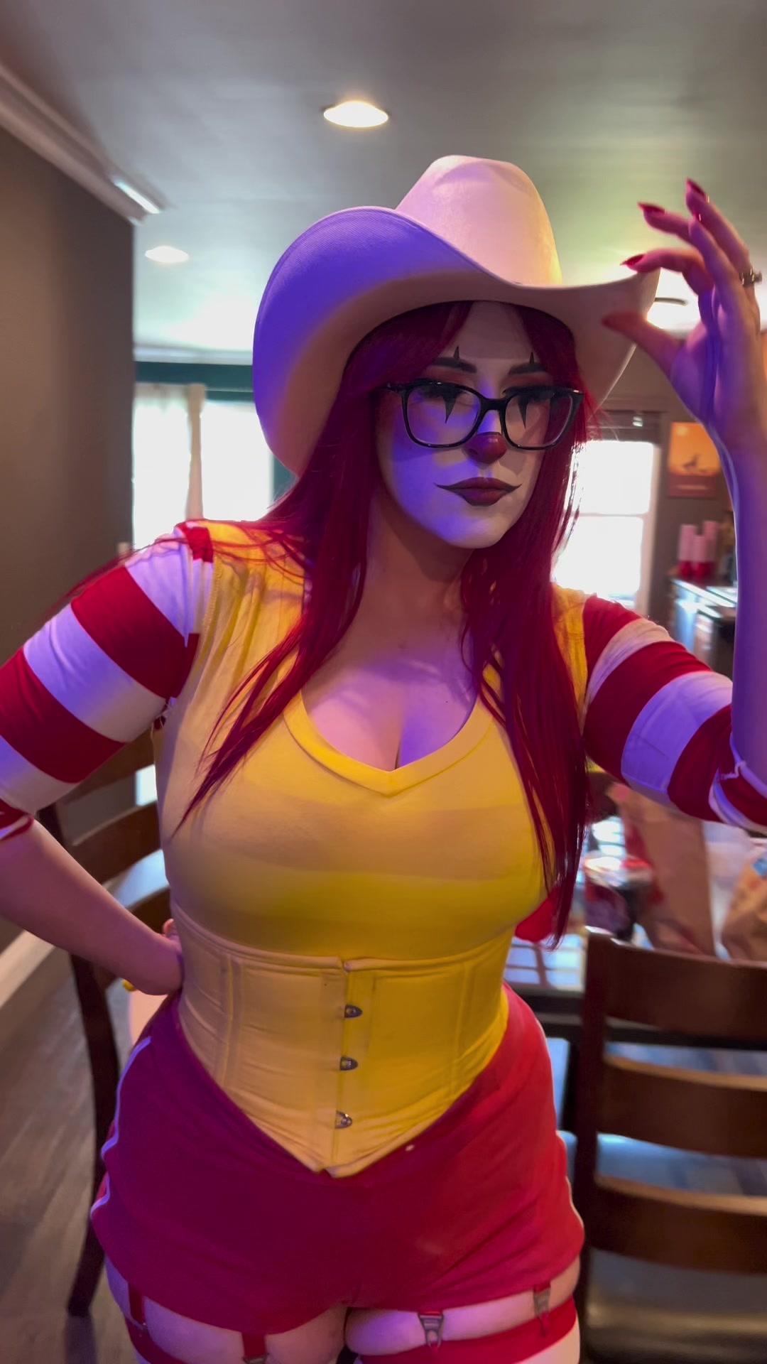 Watch out Wendy, there’s a new rodeo clown in town. Kat Curtis Girls