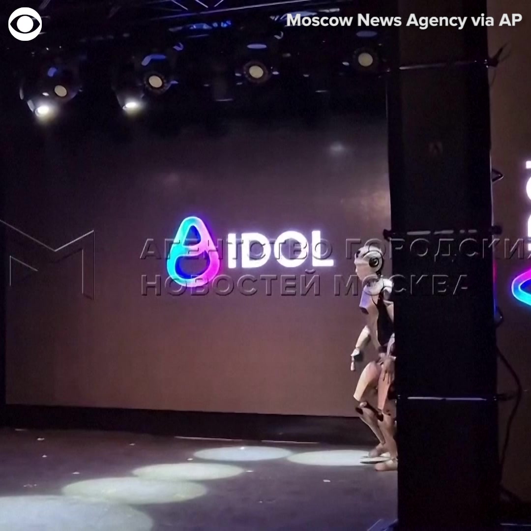 A humanoid robot fell on stage while it was being presented in Moscow ...