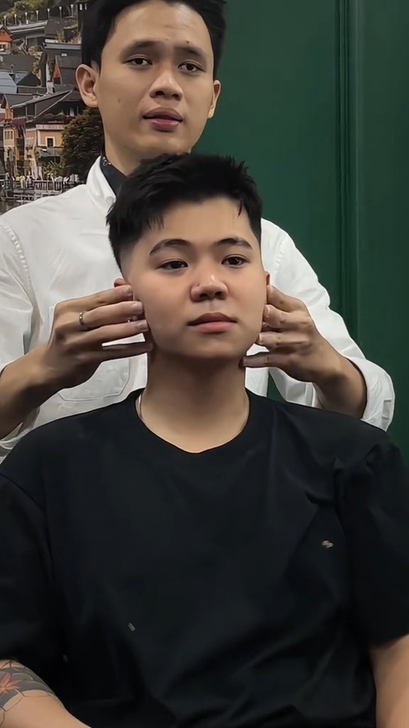Cắt tạo kiểu tóc rapper HIEUTHUHAI nha anh em #timbarbershop #tocnamdep ...