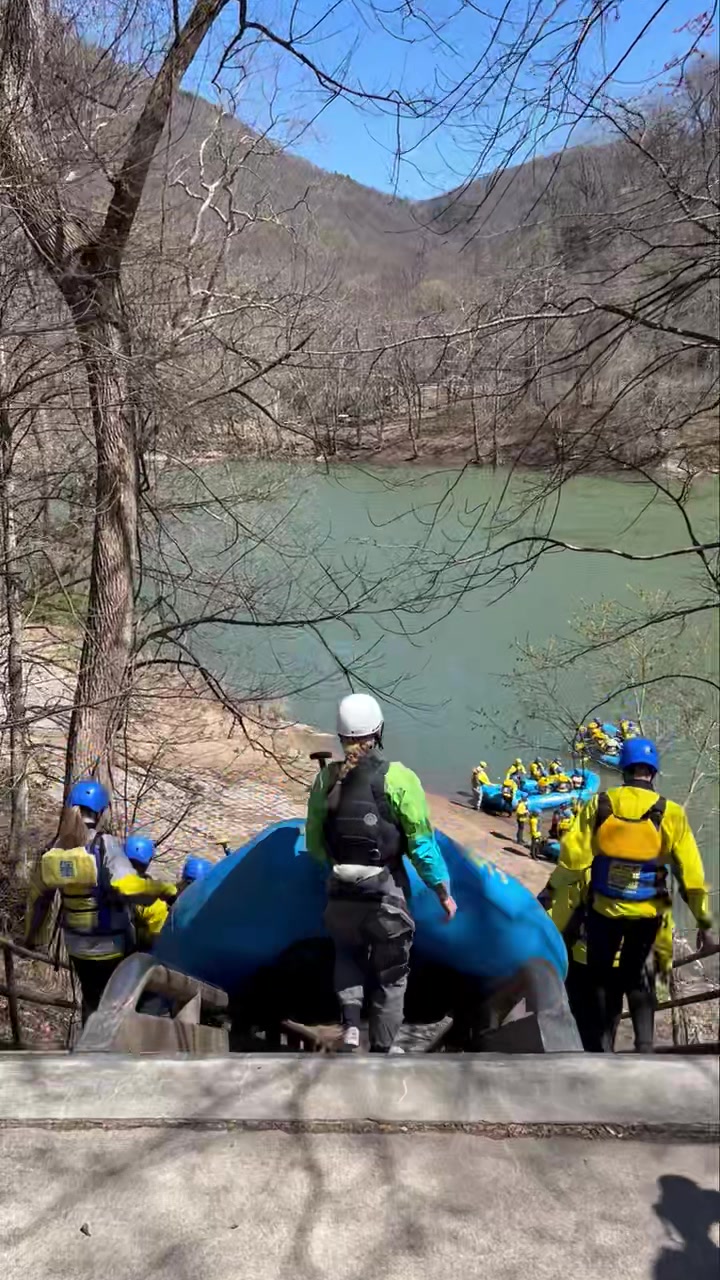 First rafting trip of the 2025 season! We’re off to an awesome start🌊🤩 ...