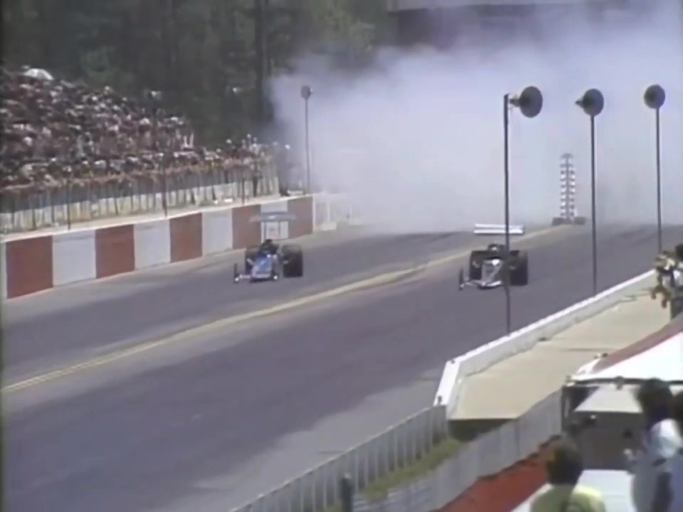 Jeb Allen vs Marvin Graham in Top Fuel at the inaugural Southern ...