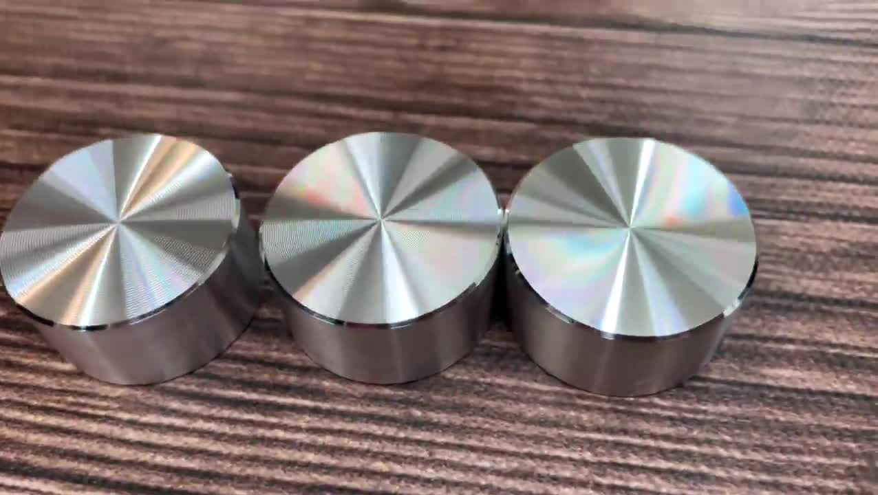 打ち合わせを行うメーカーさんのためにサンプル製作。 【切削スピン 