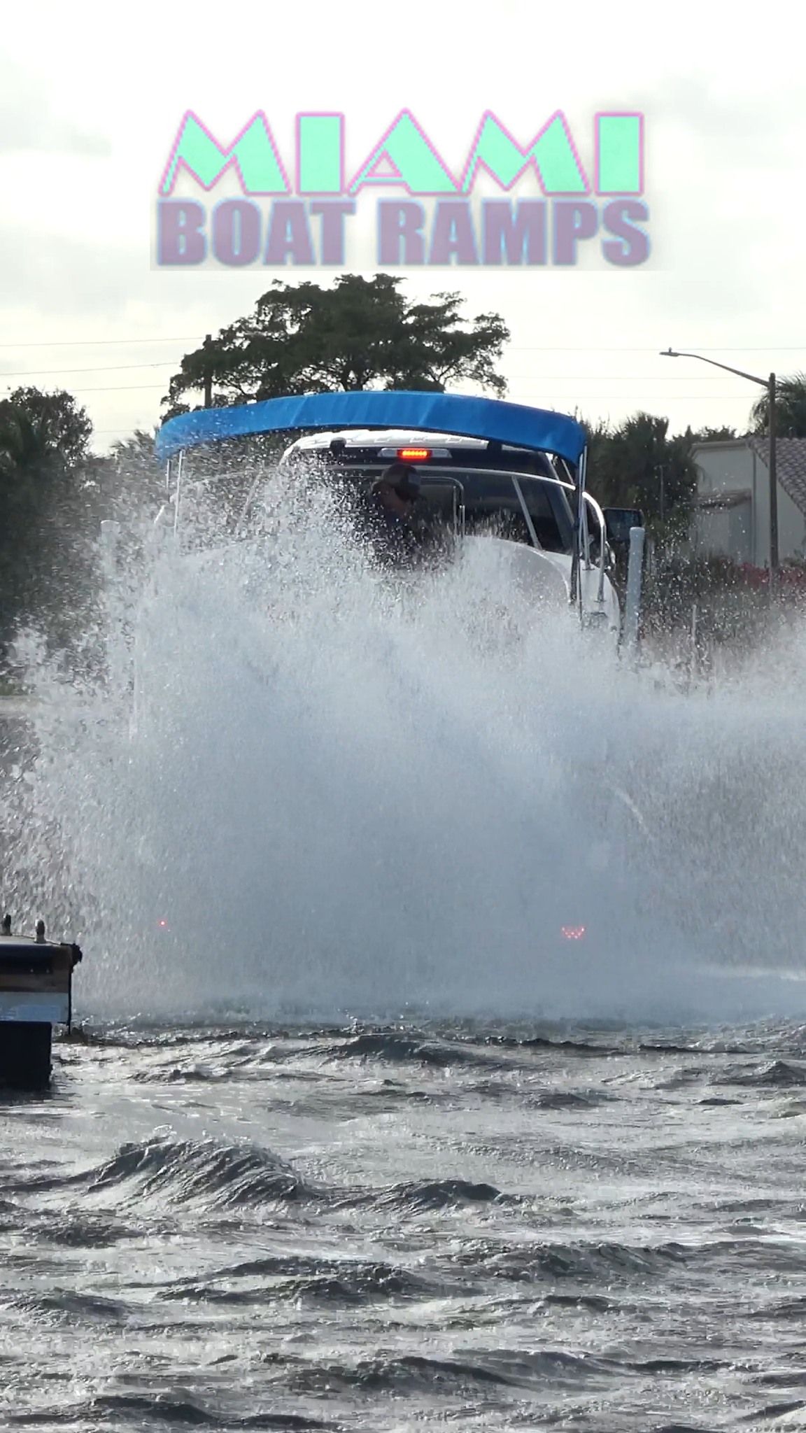 This crew was not stuck, just inexperienced.... #boatrampfails #boating ...