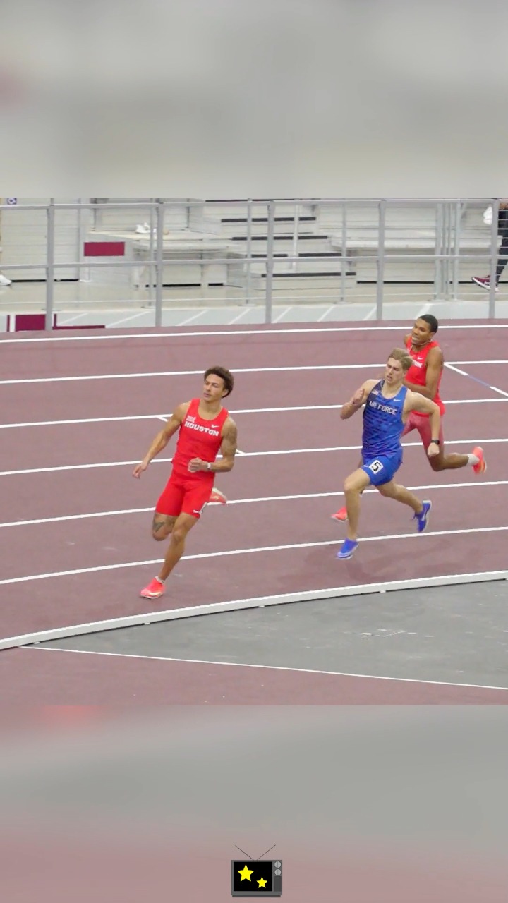 Indoor 400m | Stargazing Media | Facebook