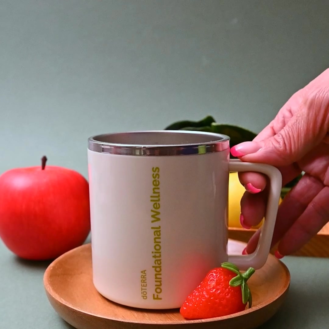 Begin your day with the doTERRA VMG Mug — a rechargeable, self-mixing ...