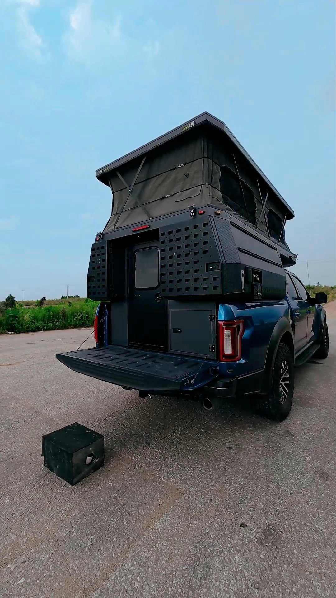 Pop-up Pickup Camper All-aluminum Body Ford F-150 Toyota Hilux Tundra ...