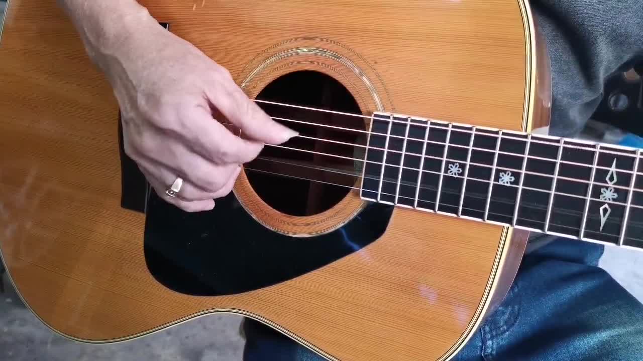 Yamaha LL-35 Brazilian Rosewood 1990 The LL-35 series of handmade