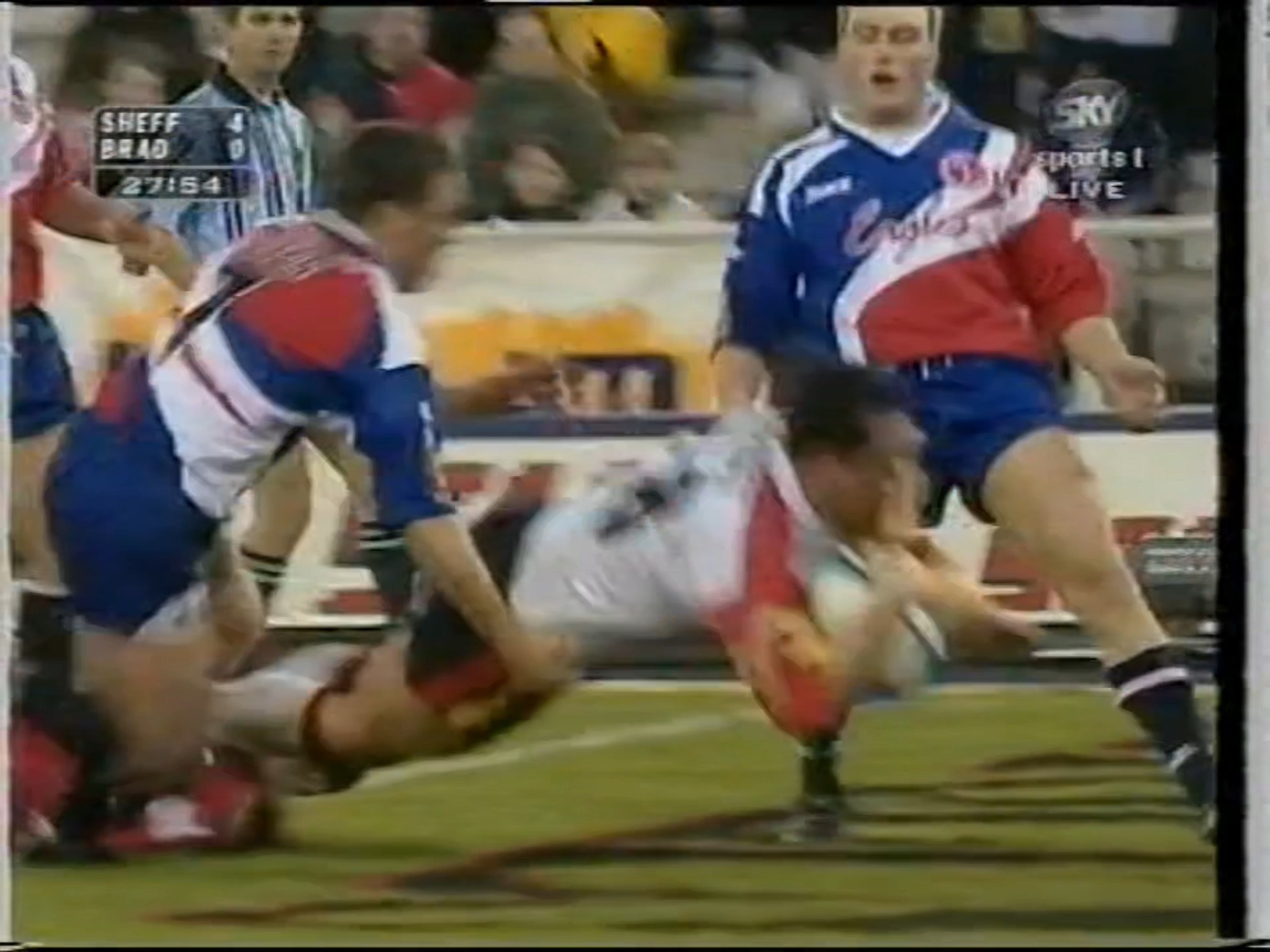 📅 | On This Day in 1998... 🏉 | Stuart Spruce scored in an 11-4 win over ...
