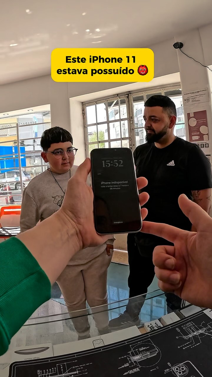 Este iPhone 11 estava possuído 👹 #instagood #instagram #iphone #repair ...