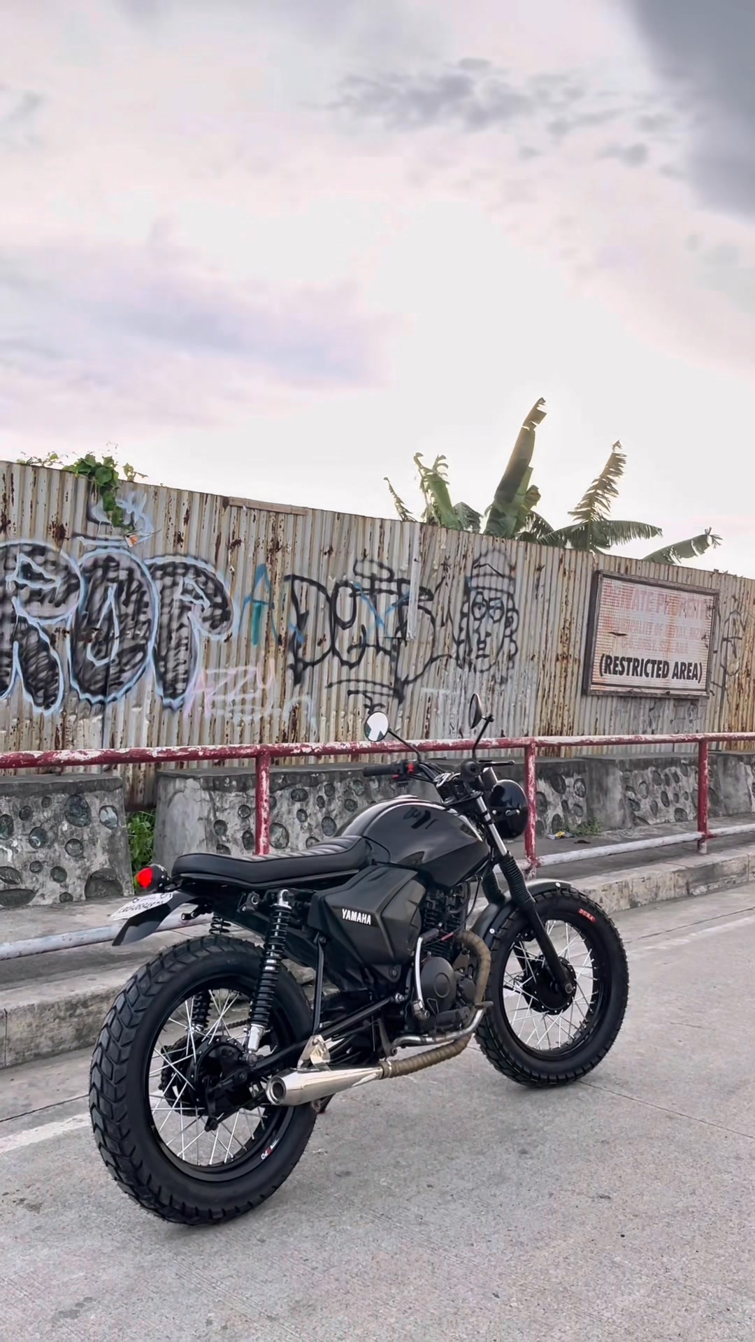 Lady rider of yamaha ytx to Scrambler build concept 🤘🏻 Thanks for ...