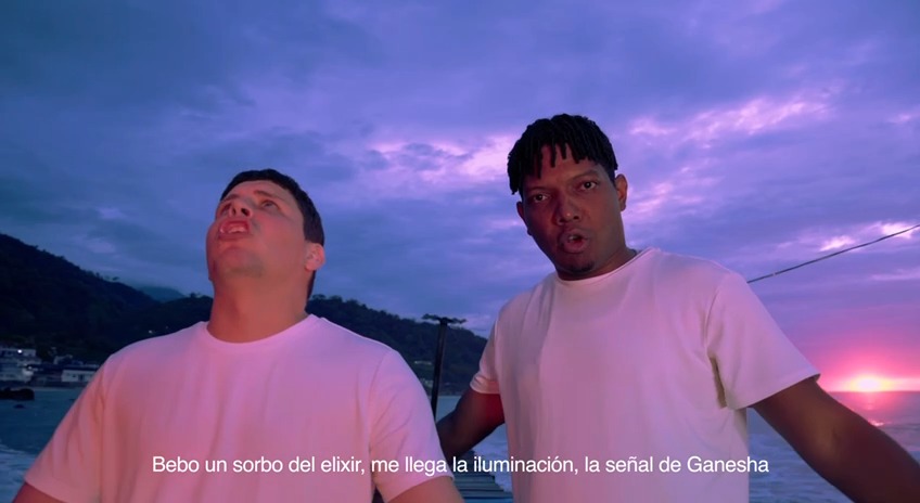 Sin dudas alguna la pieza de arte mas valiosa del disco. Peinetas ...
