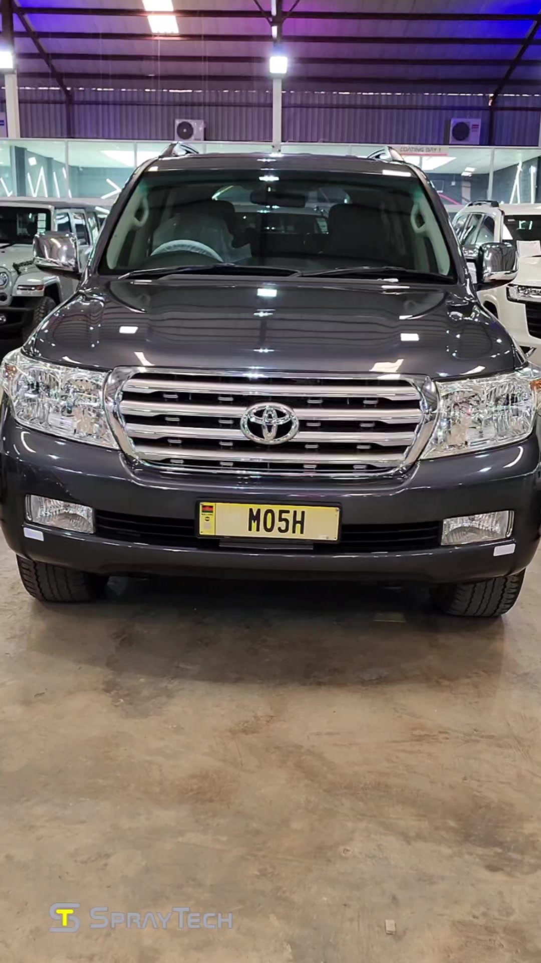 ps様 Transformed from a badly repaired Toyota Landcruiser 200 Series in
