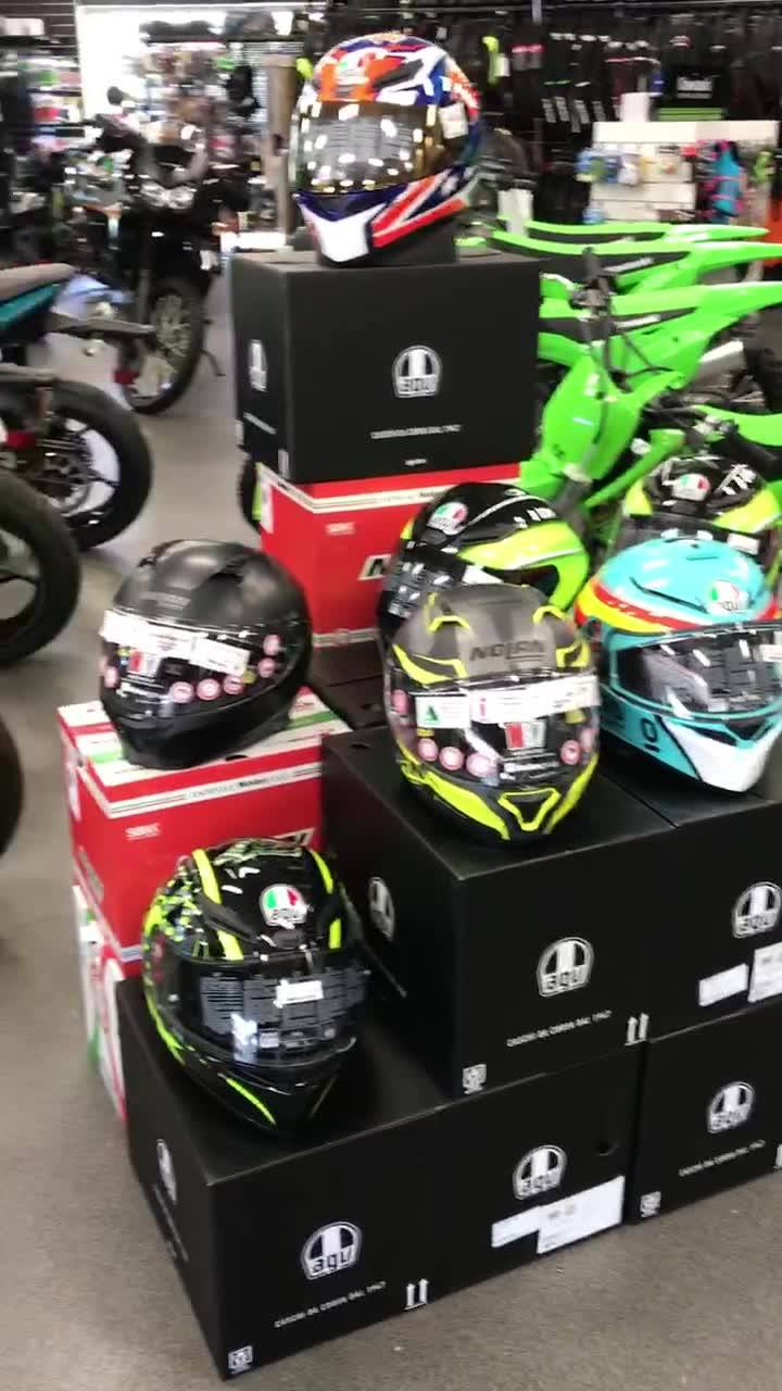bike helmets mackay MET Parachute MCR MIPS Helmet Engineered for aggressive trail New Products  Tagged "Helmets"