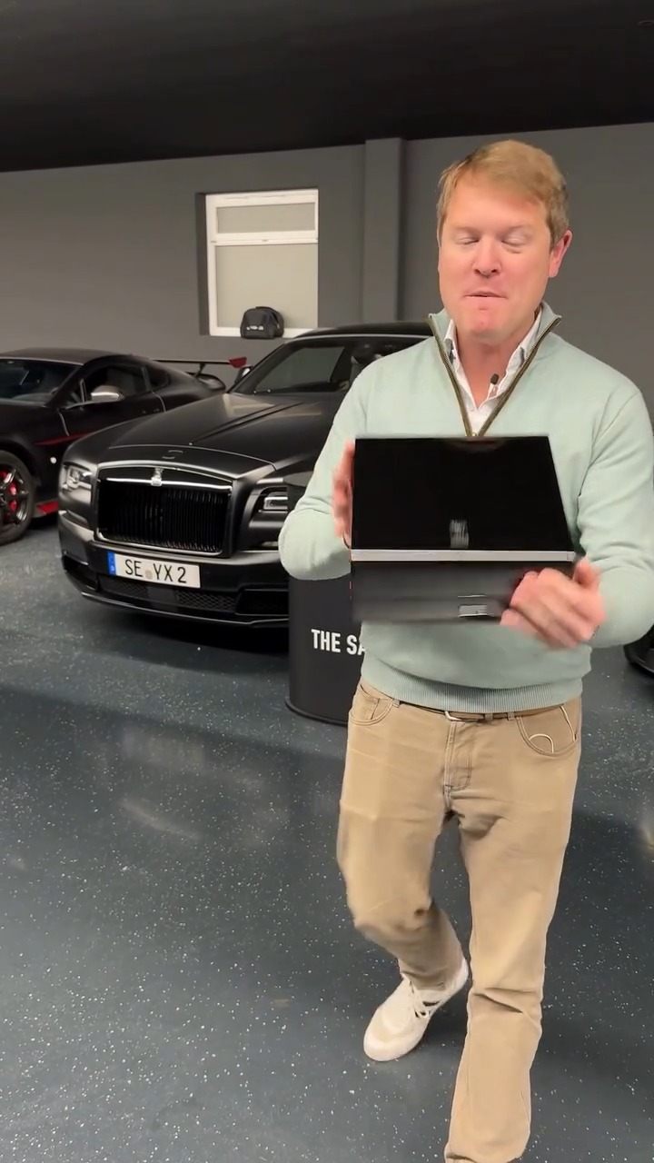 Seen the exclusive ROLLS-ROYCE presentation box!? 📦 | Shmee150