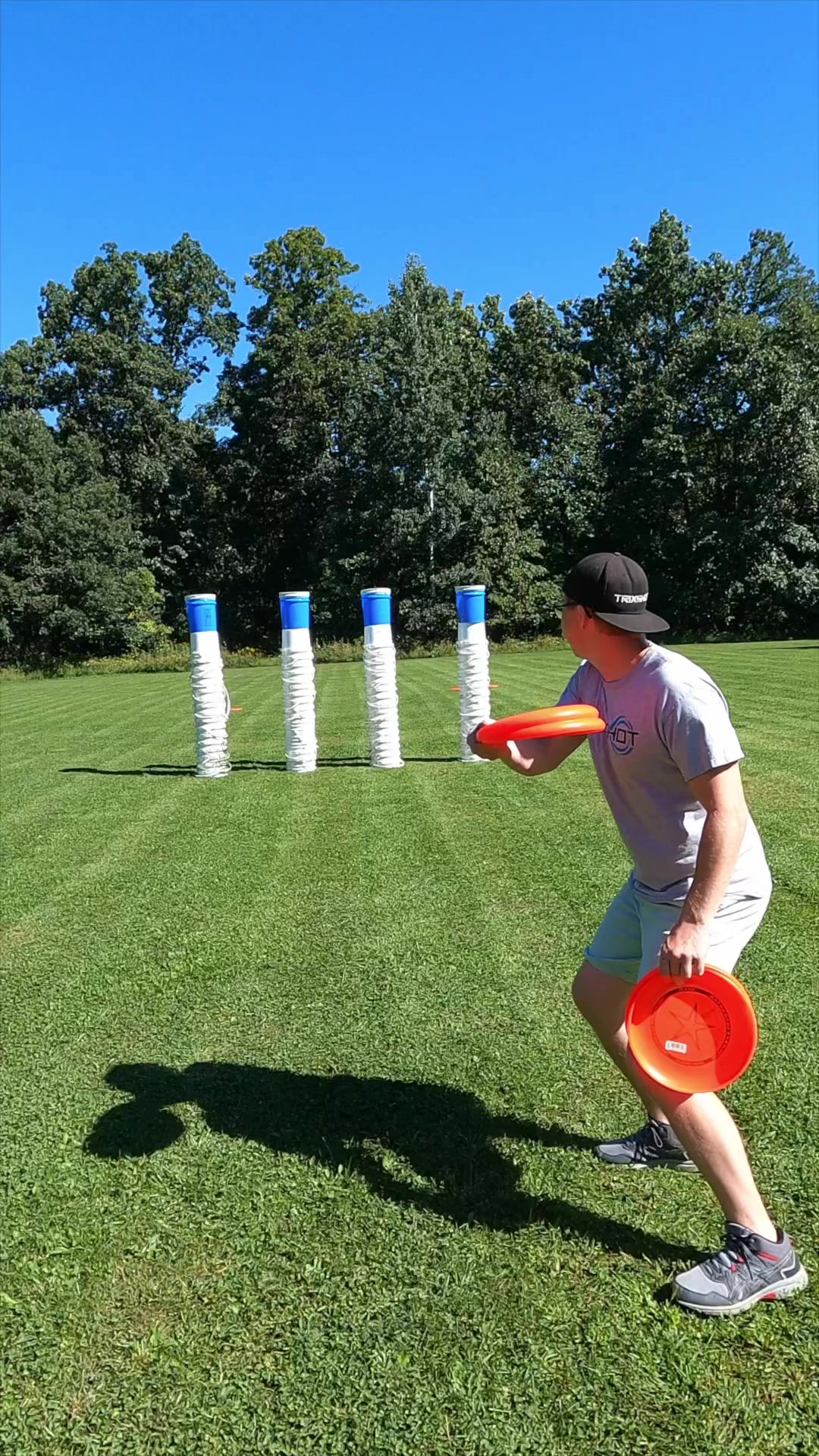 Double Frisbee Trickshot #trickshot #satisfying #trixshot | Trixshot