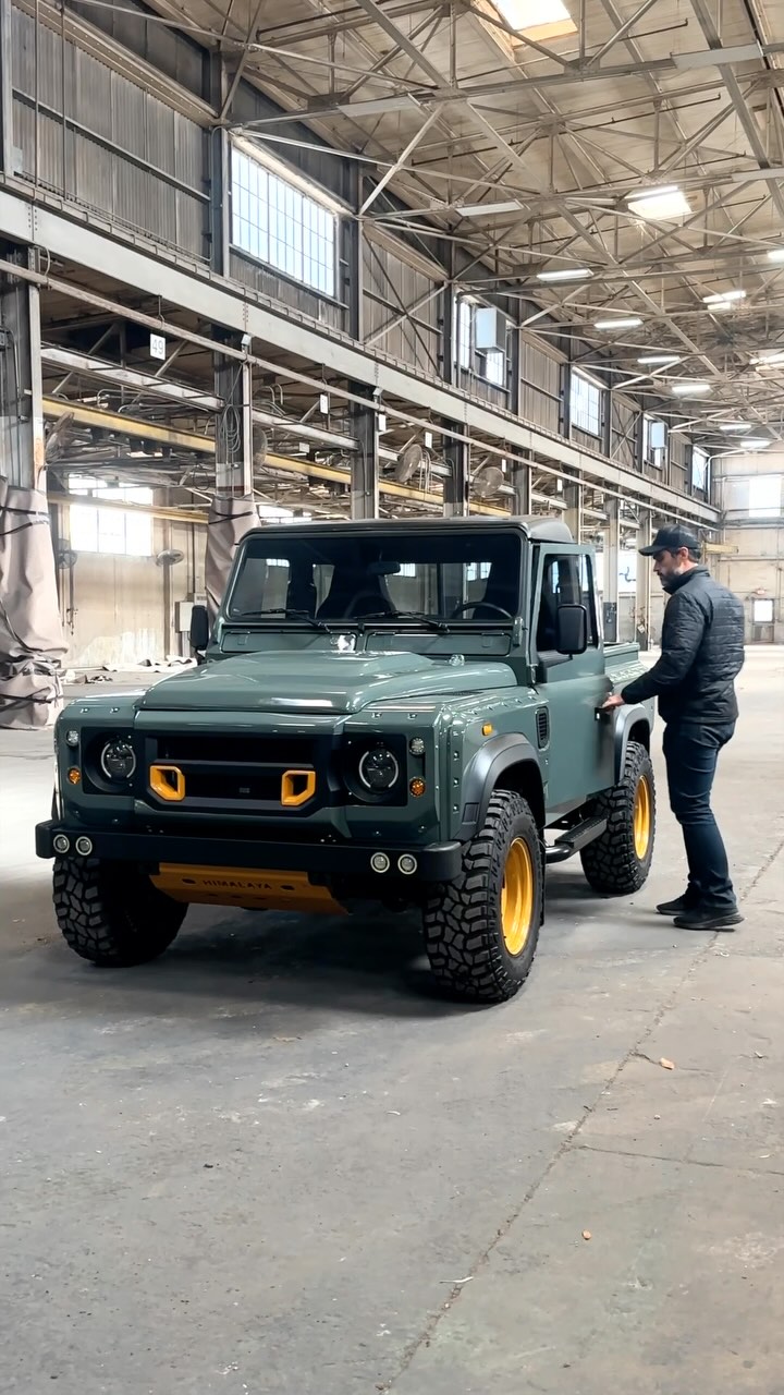 Meet the Defender 90 ‘Tonka’ Custom Land Rover Defender 90 New GM LS3 ...