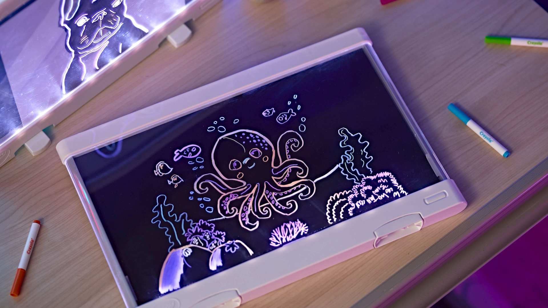 Crayola - Light up creativity! The Crayola Ultimate Light... | Facebook