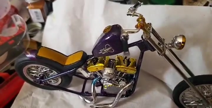 Restoring 1978 Revell Harley Davidson police bike model