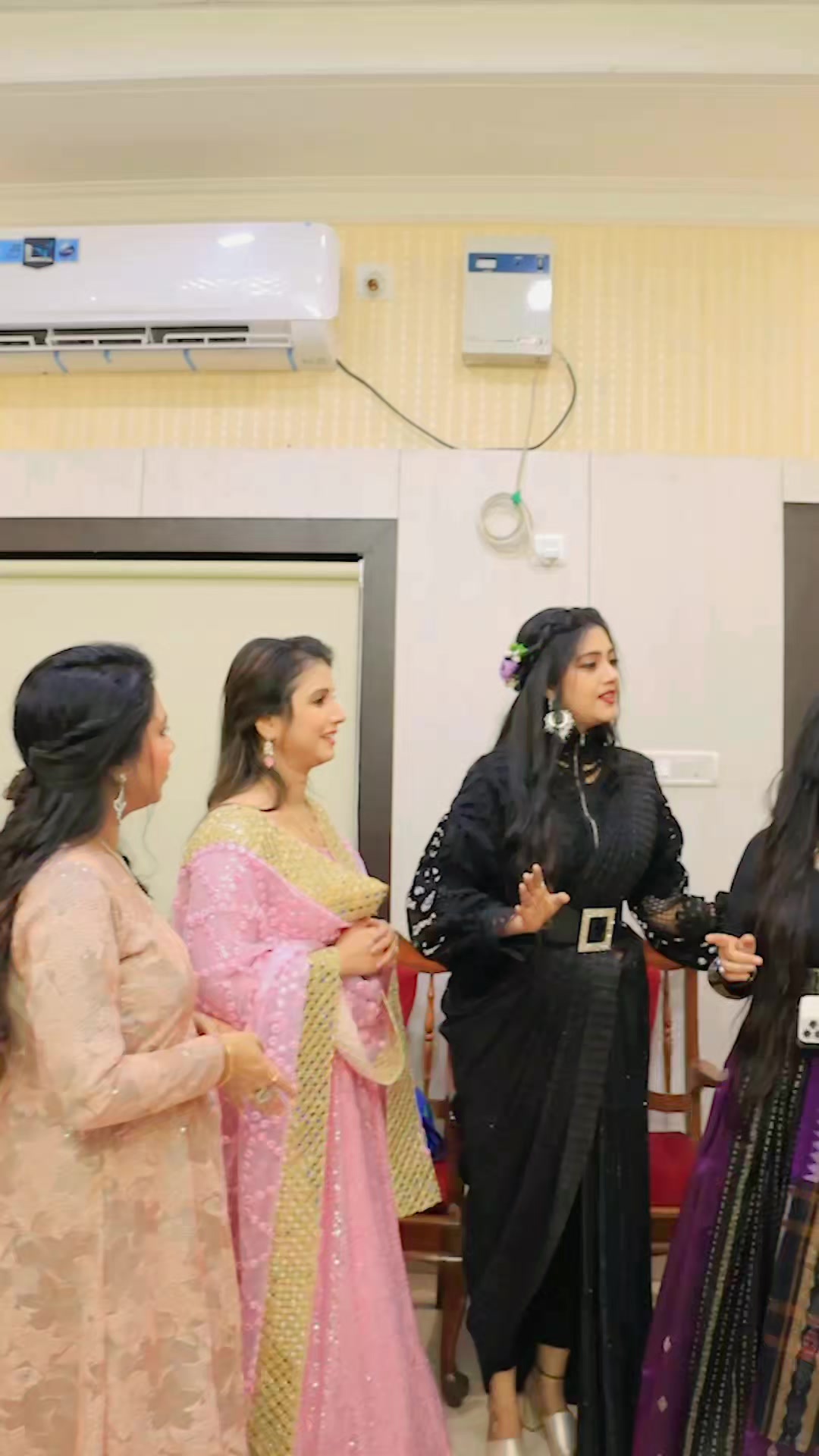 | Varsha Priyadarshini | Humane Sagar · To Sathire-Romeo Juliet