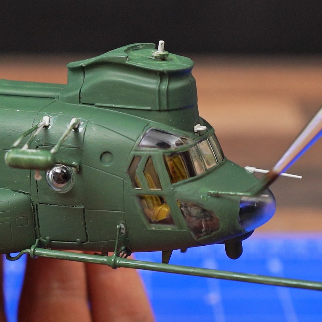 Boeing CH-47G Chinook model in 1/144 scale