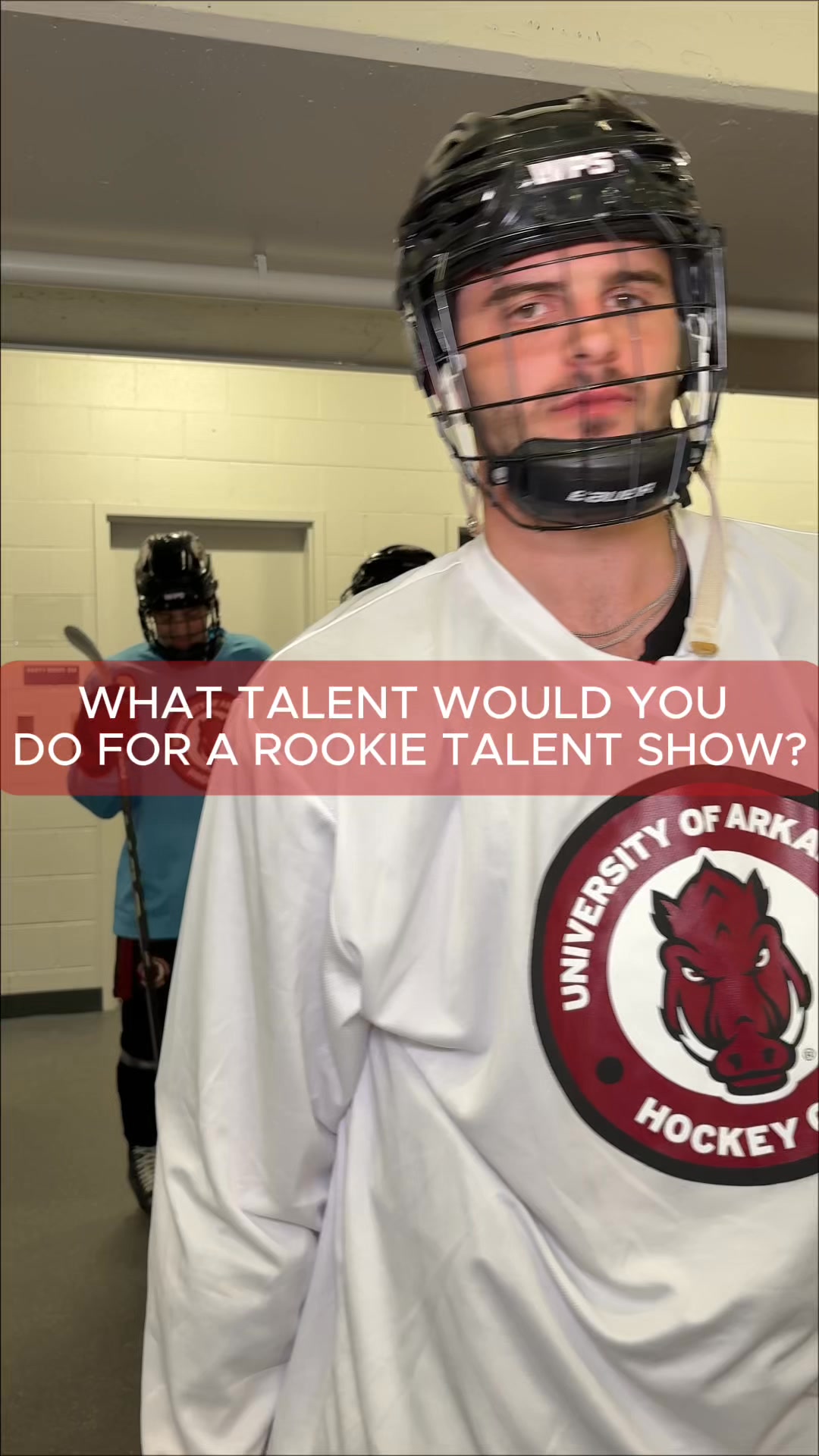 The real question here, who’s winning? #razorbacks #razorbackhockey # ...