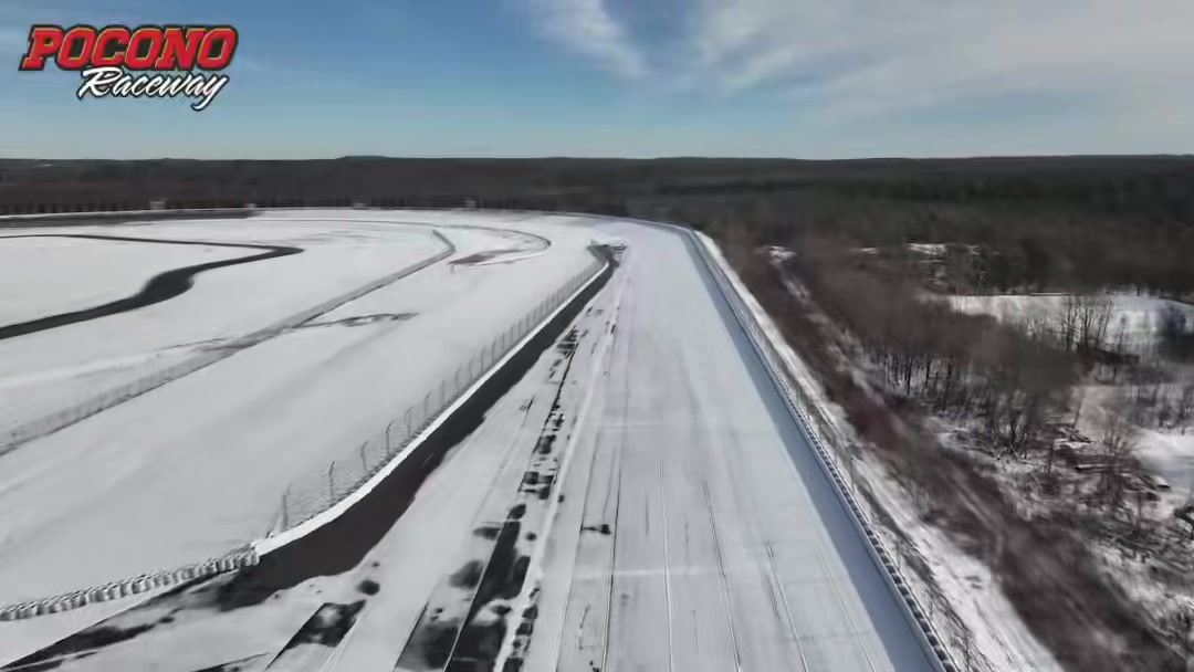 Winter at the Raceway | Merry Christmas Eve! Santa is coming to town ...